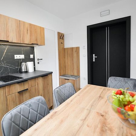Sloneczne Wzgorze Zator Apartment Exterior photo
