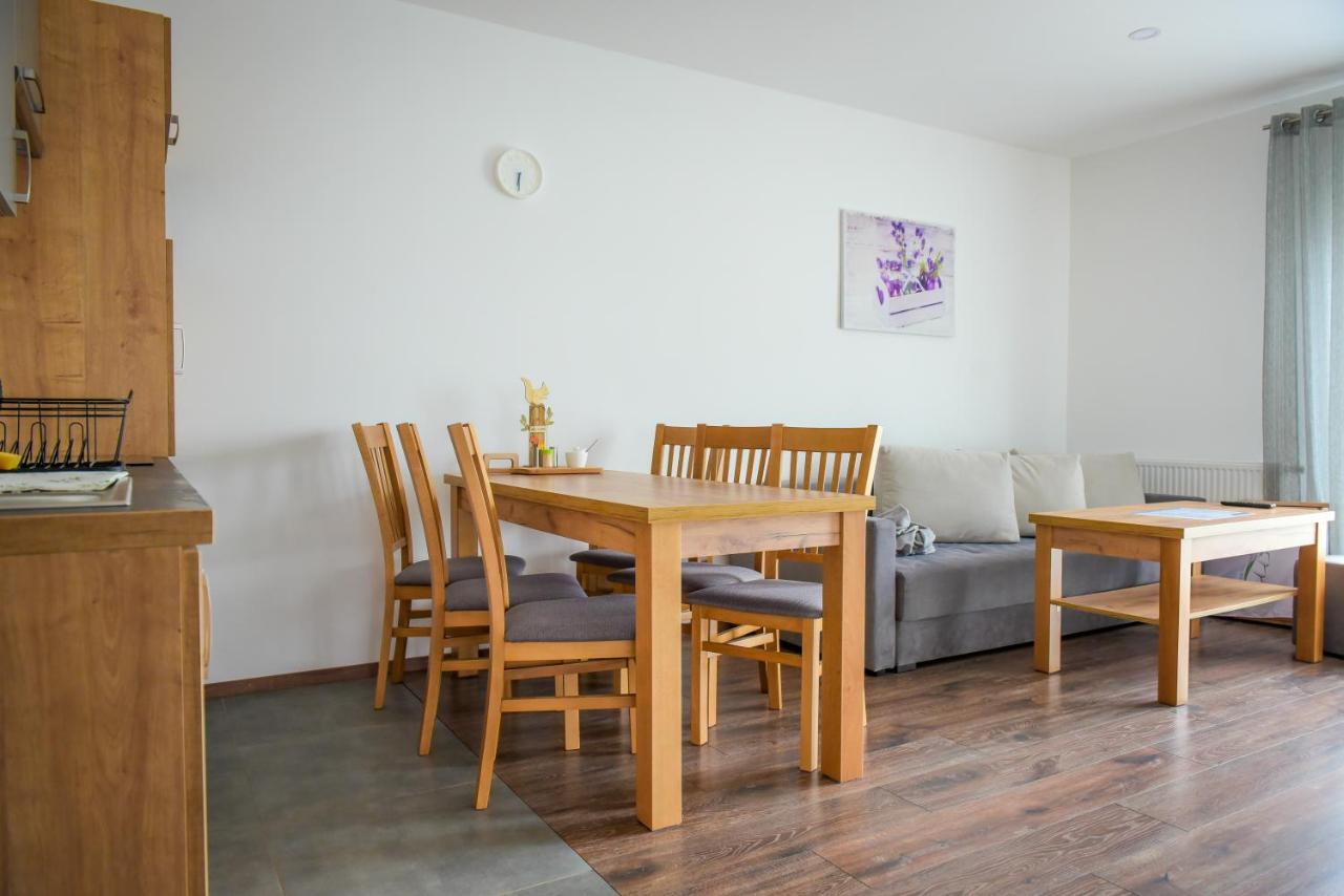 Sloneczne Wzgorze Zator Apartment Exterior photo